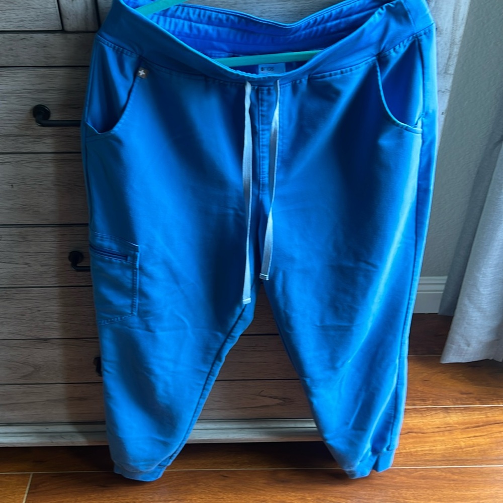 Figs High Waisted Zamora Jogger Scrub Pants™